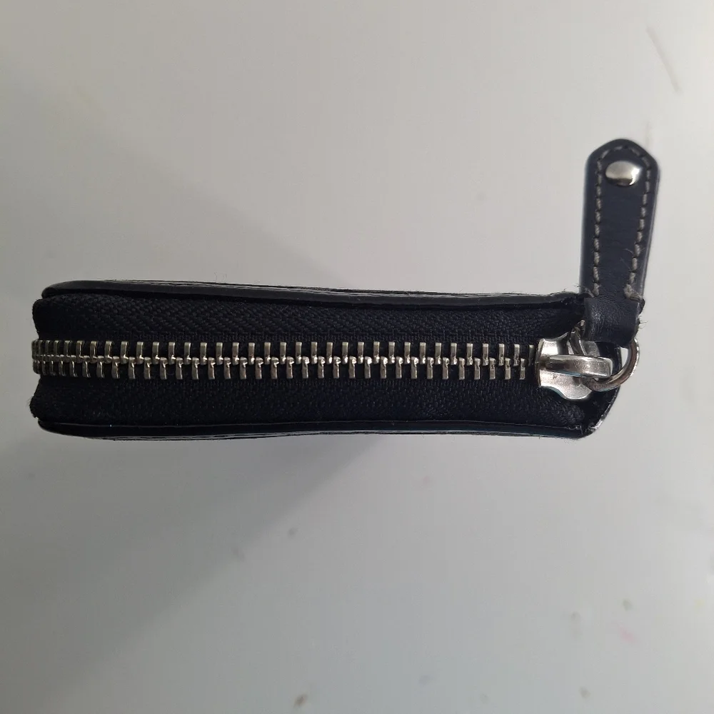 Coach Madison Op Art Sateen Zip Around Wallet Great Condition - Picture 3 of 6